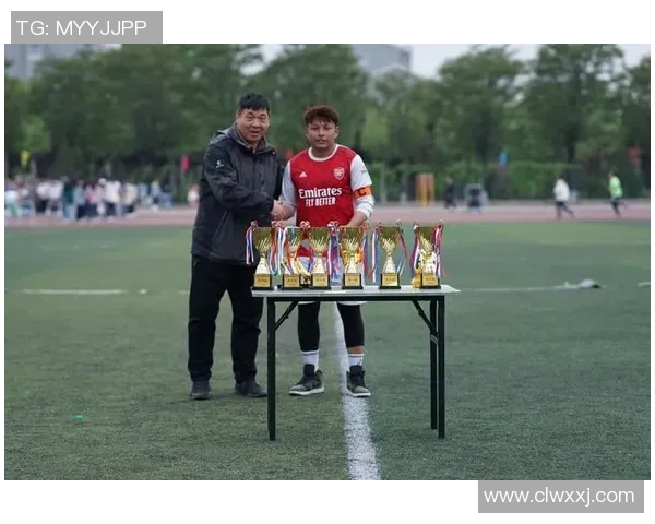 2018年世界知名足球巨星风采与绿茵赛场荣耀全景解析