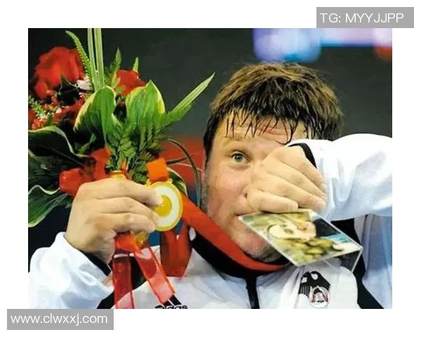 当今足坛巨星闪耀赛场展现无与伦比的技术与激情