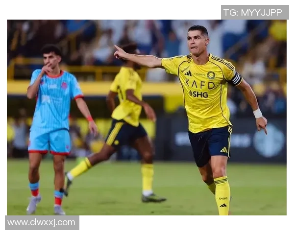 皇马昔日传奇球星的辉煌征程与足坛影响力全景解析